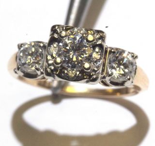14k yellow gold.  85ct vintage diamond engagement ring 4g estate vintage 5