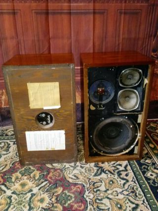 Vintage Acoustic Research Ar - 2a Loud Speakers.