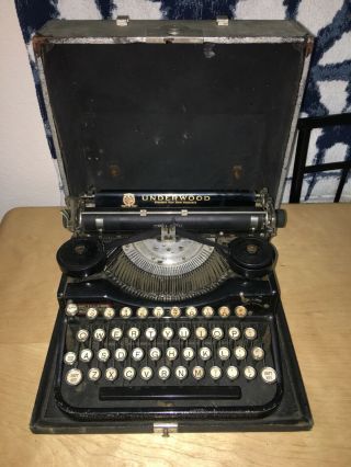 1920s Vintage Underwood Typewriter Standard Four Bank Keyboard