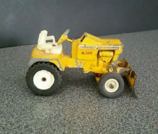 Vintage Ertl Co.  Allis Chalmers B - 110 Lawn & Garden Toy Tractor 1/16