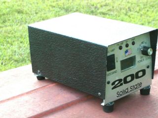 A VINTAGE GRAY 200 SOLID STATE BASE STATON LINEAR AMPLIFIER 3