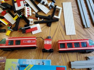 Lego 6399 Airport Shuttle Monorail.  Nearly complete,  Vintage 4