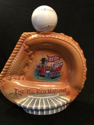 Vtg Cincinnati Reds The Big Red Machine Baseball Glove Ceramic Whiskey Decanter