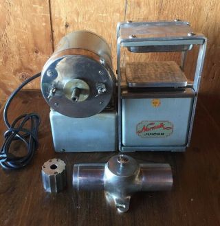 Vintage Norwalk Juicer Extractor - Powers On - Read - / Not Fully