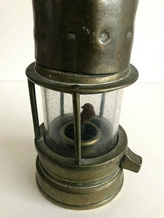 A VINTAGE MINERS LAMP.  WILLIAM.  LEWIS.  LLWYDCOED.  LAMP IS IN 7