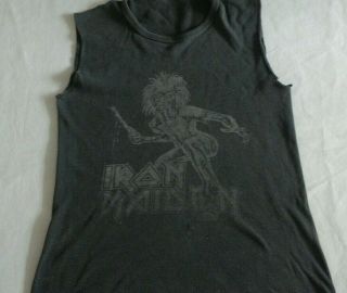 Iron Maiden - Vintage Well Worn Cut Sleeve T - Shirt Vest Size Extra Small (t224)