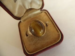 A Vintage 9ct Gold Tigers Eye Set Ring Size S
