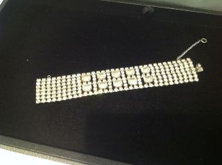 Gorgeous Vintage Weiss Clear Rhinestones Bracelet Signed
