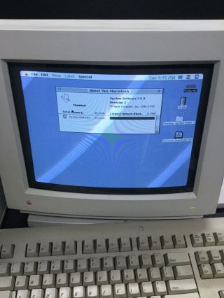 Vintage Macintosh Quadra 800 Desktop,  Color Display,  Mouse and Keyboard 6