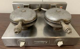 Vintage Wells Mfg Co Commercial Model Wb - 2 Waffle Maker Dual Double Iron