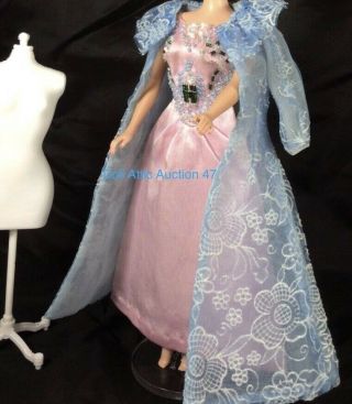 Vhtf Vintage Barbie tnt Japanese Exclusive Blue Coat for Pink Beaded Gown 7