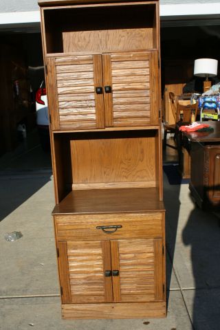 Ranch Oak Louverdoor Cabinet With Bookcase/doors