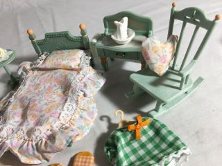 Calico critters/sylvanian families Vintage Pale Green Bedroom Set 4