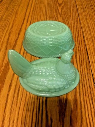 Vintage Westmoreland Glass Green Jadeite Hen on Nest Covered Candy/Butter Dish 3