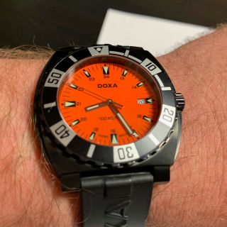 DOXA Orange Aquaman Dive Watch,  RARE men ' s diver watch w/ Box,  Tags 9