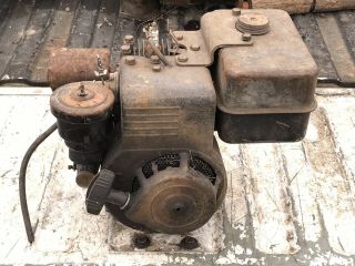 Vintage Briggs And Stratton • Model 8b Type 905064