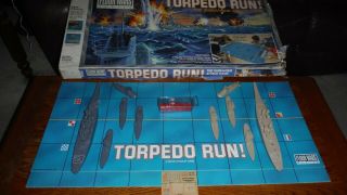Vintage 1986 Torpedo Run Battleship Game Floor Wars Milton Bradley
