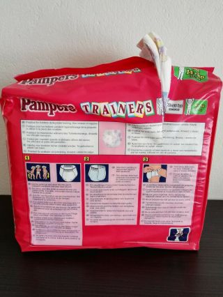 Vintage Pampers Trainers for Girls Full Pack 20 Diapers Sz Large 14,  kg (31,  lbs) 2
