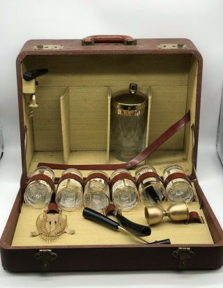 Vintage Traveling Cocktail Drink Case With 6 Glasses And Tools