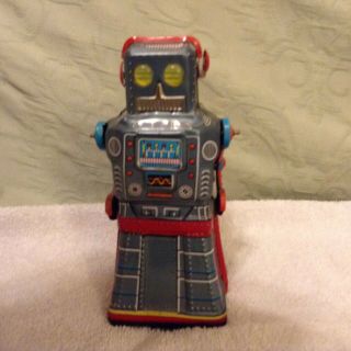 Vintage Ko Tin Lithograph Robot Made In Japan