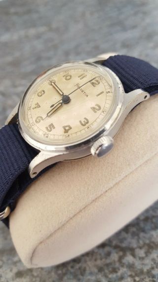 Vintage 1940s Mens Helvetia Military Sport Style Watch Serviced Cal.  800C 2
