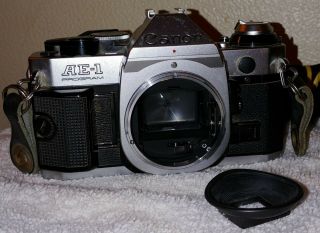 Vintage Canon AE - 1 Program 35mm SLR Camera with 50mm 1:1.  8 Lens,  strap & flash. 8