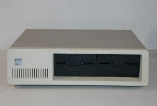 Vintage 1981 Ibm 5150 Personal Desktop Computer At Pc Floppy Disk Hard Drive Usa