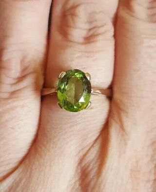 3.  5 Carat Natural Green Peridot Ring In Solid 9ct Gold Size M Aaa Vtg