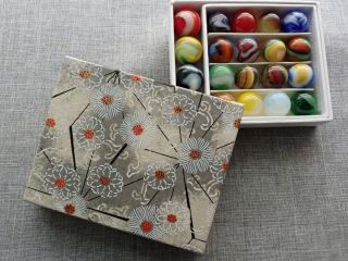 Twenty Akro Agate Vintage Marbles In A Handmade Display/storage Box