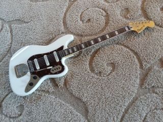 Squier Bass Vi Vintage Modified Fender 6