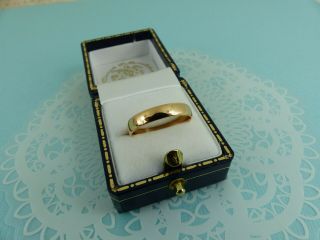 Vintage 22ct 22carat Gold Plain Wedding Band Ring 4mm Size P 1939