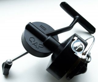 EARLY C.  A.  P L/H WIND MITCHELL 304 COARSE FISHING / OPEN FACED SPINNING REEL 2