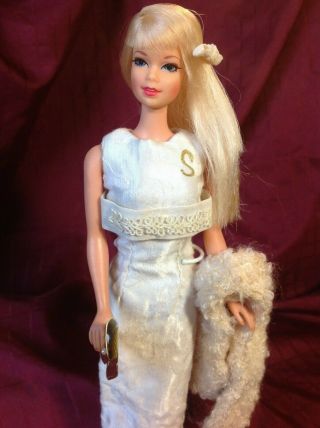Vintage Mattel Barbie Friend Mod Twist N Turn Stacie Jackie Kennedy Style Dress
