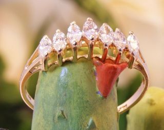 Vintage ESTATE 14K Solid Yellow Gold Engagement Ring Marquise Natural Diamonds. 3