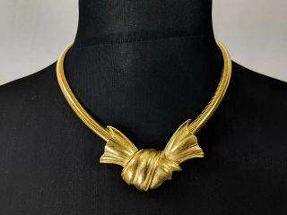 Vintage Gold - Tone Snake Chain Ribbon Design Necklace By Trifari Jewellery