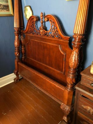 Elegant Queen Size Mahogany 4 Poster Bed with Ball and Claw Feet 9