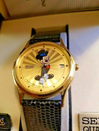 Vintage Seiko Quartz Mickey Mouse Watch - - Hollywood Mickey (walt Disney).
