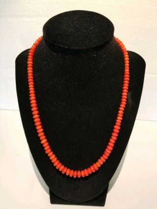 18.  5 " Antique Vintage 10k White Gold Natural Red Coral Graduated Bead Necklace