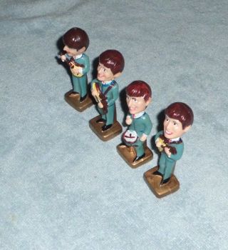 THE BEATLES VINTAGE CAKE TOPPERS BOBBLEHEAD NODDERS SET OF 4 WITH 2