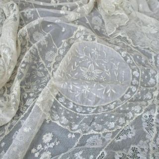 Antique Creamy French Normandy Lace Bed Cover 102 " X 96 " Embroidered Flowers
