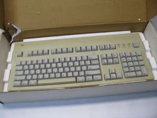 Vintage Apple Extended Keyboard Ii M0312 W/box