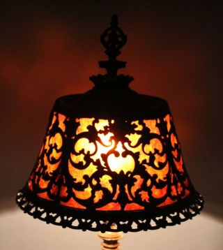 Antique Arts & Crafts Cast Iron & Marble Boudoir Lamp w/ Mica Shade 5