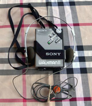 Vintage Sony Wm - 2 Walkman 2 With Clip And Mdr - 4l1s Headphones