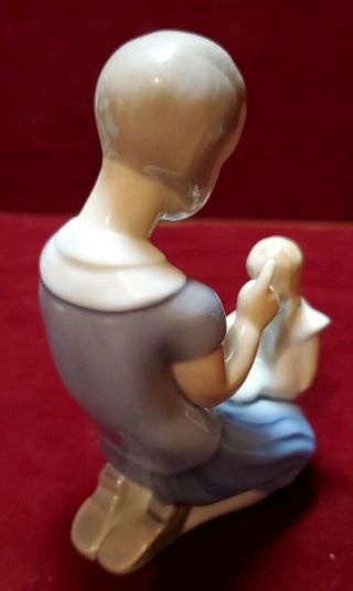 Vintage B&G Bing & Grondahl Figurine - Girl Holding Doll - Denmark 3