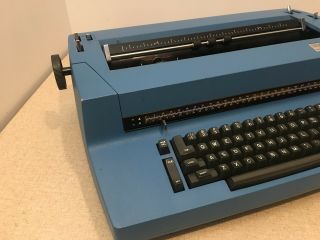 Vintage IBM Selectric II Correcting Typewriter BLUE w/ Ribbon 2
