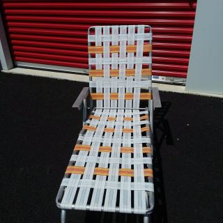 Vtg Aluminum Webbed Lounge Chair Lawn Beach Patio Camp Orange And White Webbed