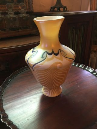 Durand Antique Pulled Feather Large Art Glass Vase