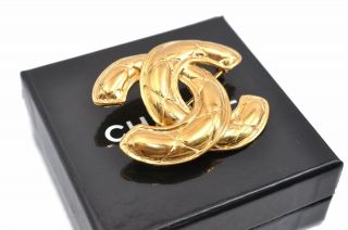 Authentic Chanel Vintage 31 Rue Cambon Paris Pin Brooch Gold Plating Box 75431