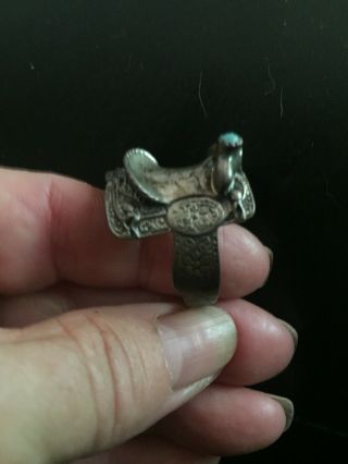 Vintage Sterling Silver Men’s Saddle Ring With Turquoise Stone.