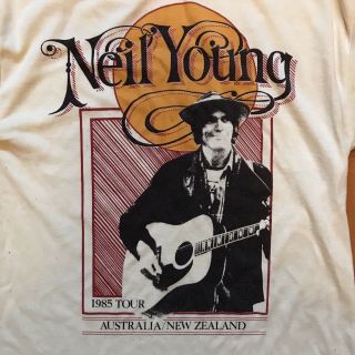 NEIL YOUNG Vintage 1985 Tour T - shirt TEE AUSTRALIA/ ZEALAND 2